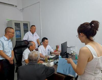 名医回乡润桑梓，暖心义诊惠民生——剑阁县龙源镇开展养生保健服务